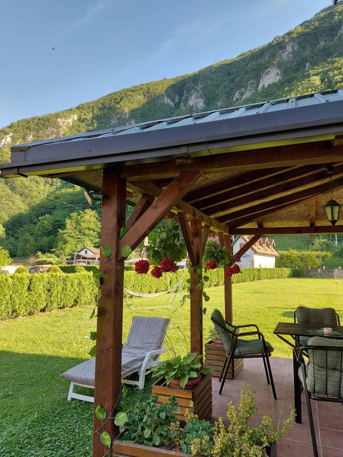 Apartmani Jovanovic Perucac Chambre photo